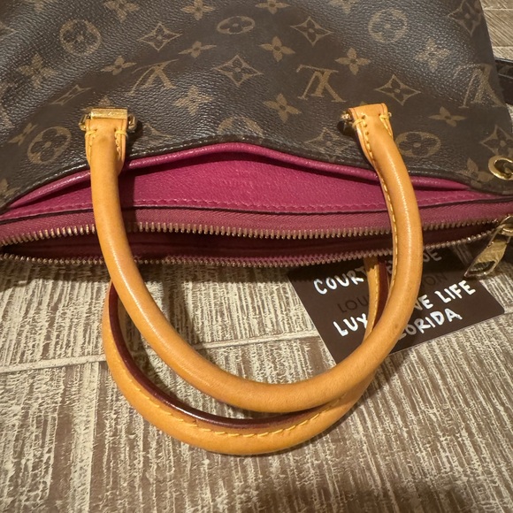💫SOLD💫Louis Vuitton Pallas BB - Picture 7 of 13